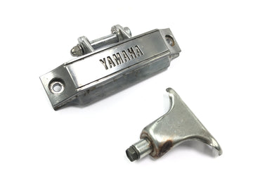 Yamaha V Max 1200 2LT [1998] - Headlight mount bracket
