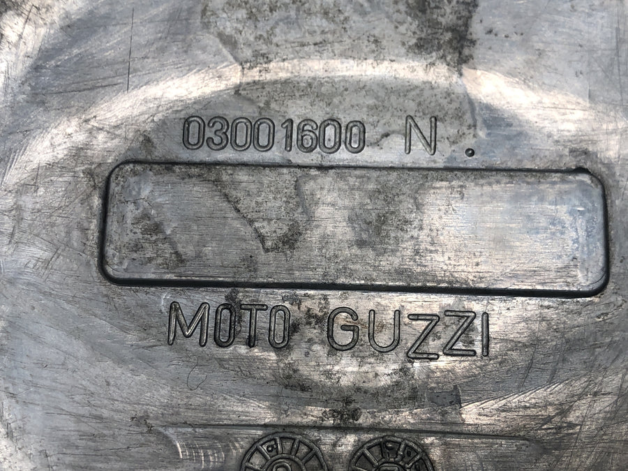 Moto Guzzi California 1100 EV KD [1998] - Cache alternateur cache générateur