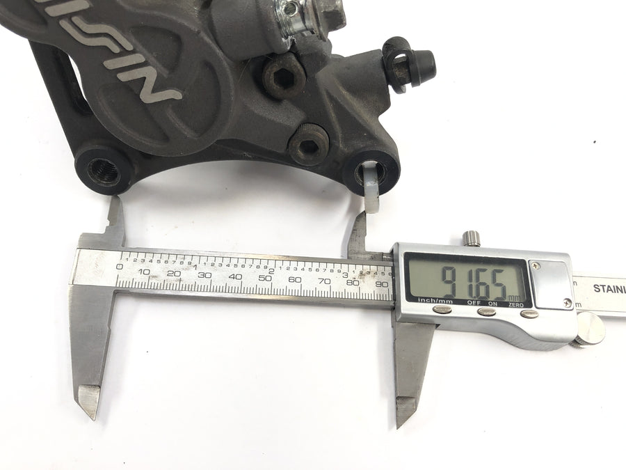 Suzuki GSX R 1100 GV73B [1990] - brake caliper at the front right