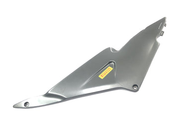Aprilia Mille RSV 1000 ME [1999] - Cache latéral de carénage latéral