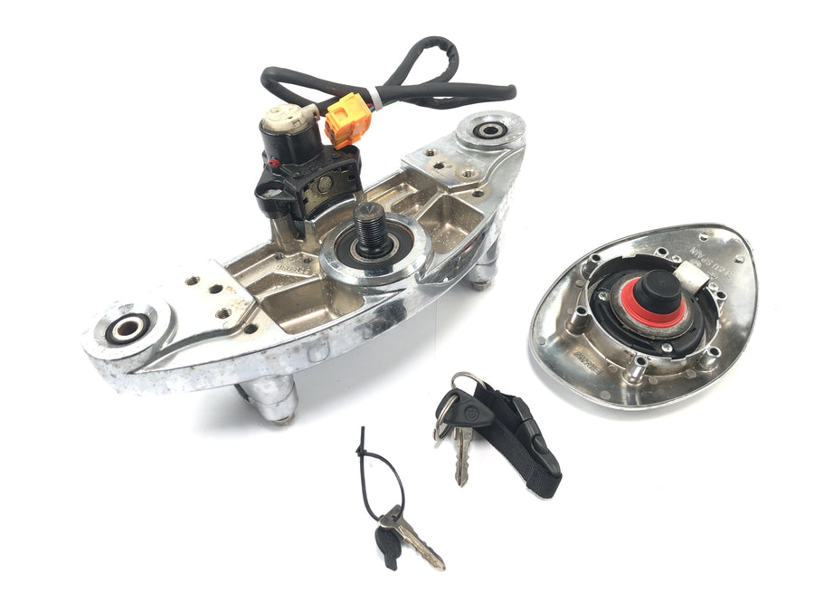 BMW R 1200 CL K30 [2003] - locksmith with fuel lid ignition lock key