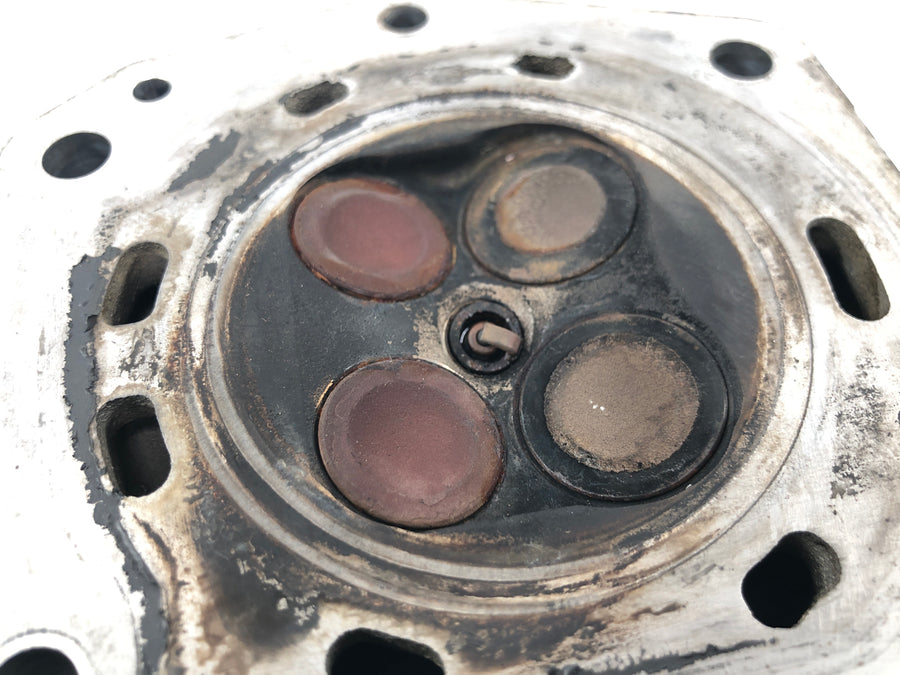 BMW C1 125 [2002] - Commande de soupapes de culasse sans arbres à cames