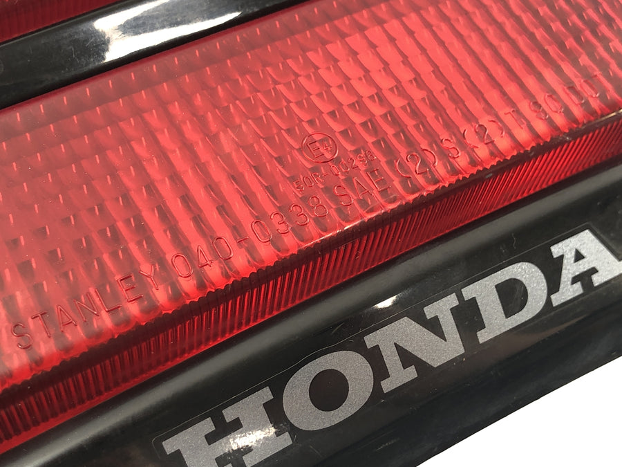 Honda CBR 900 RR Fireblade SC33 [2000] - taillight taillight brake light with fairing frame