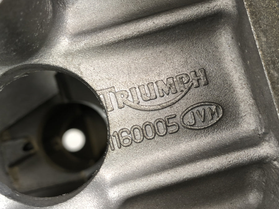 Triumph Daytona 955i T595n [2003] - Bloc du blocage du cylindre de moteur