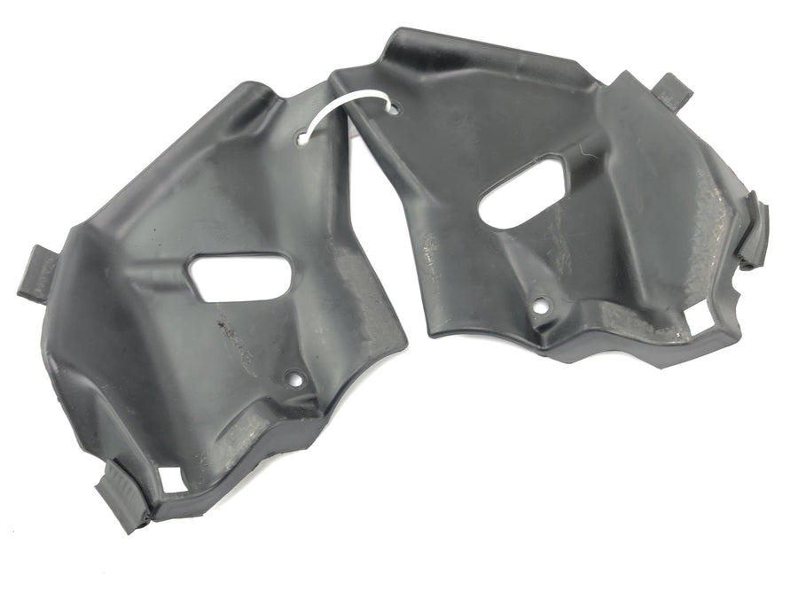 Triumph Daytona 900 T300 [1993] - Protection du moteur Cadre des obus du moteur gauche et droit