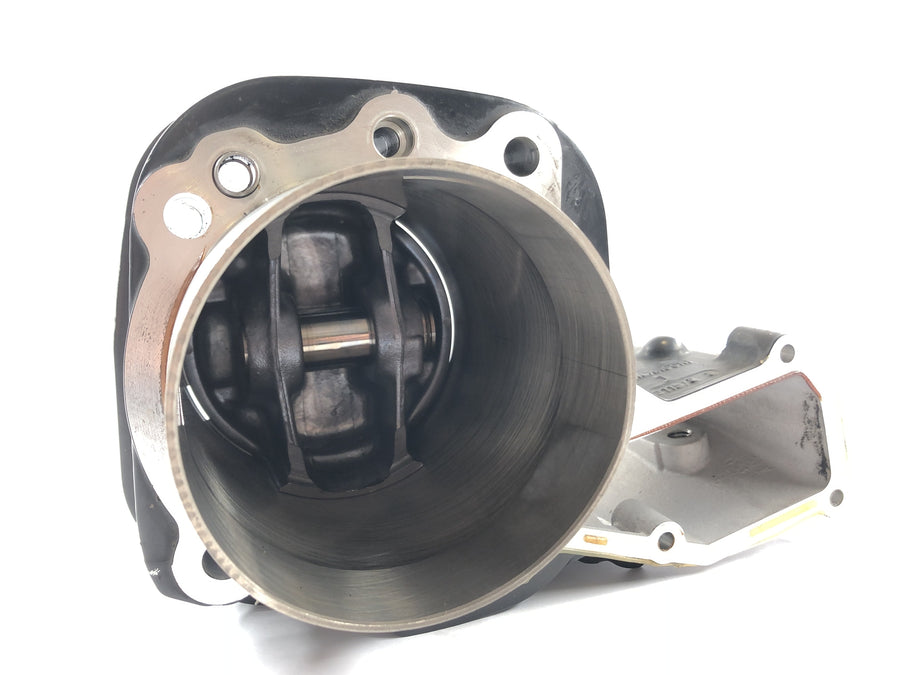 BMW R 1200 C 259c [1997] - cylinder with pistons on the left