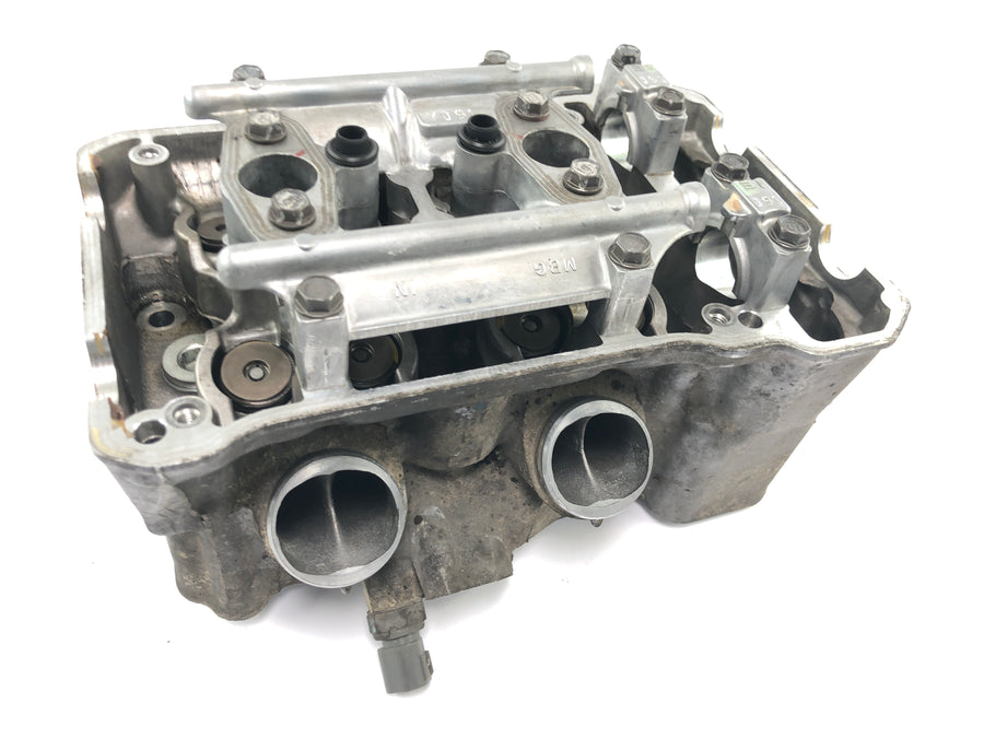 Honda VFR 800 FI RC46 [1999] - Cylinder head valve train combustion chamber engine head front