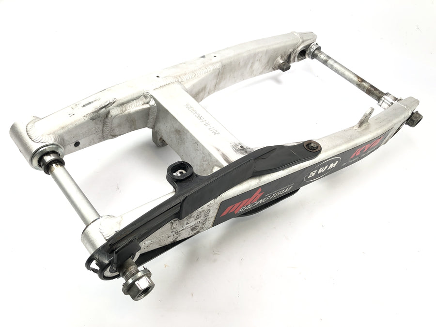 SWM SM 125 R [2018] - Schwinge rear wheel swing with swing axle and rear axle