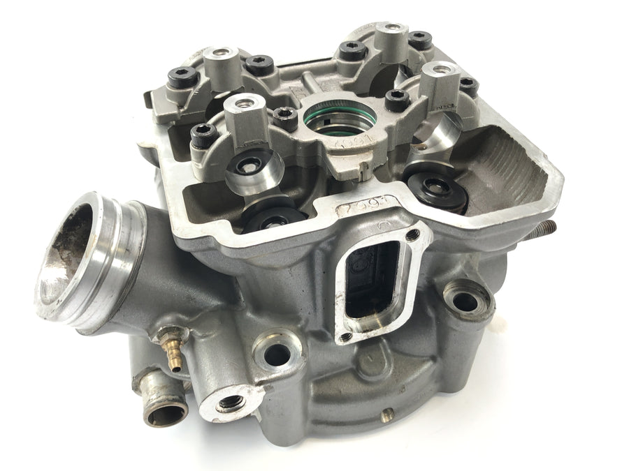 KTM 950 SM LC8 [2008] - cylinder head in front