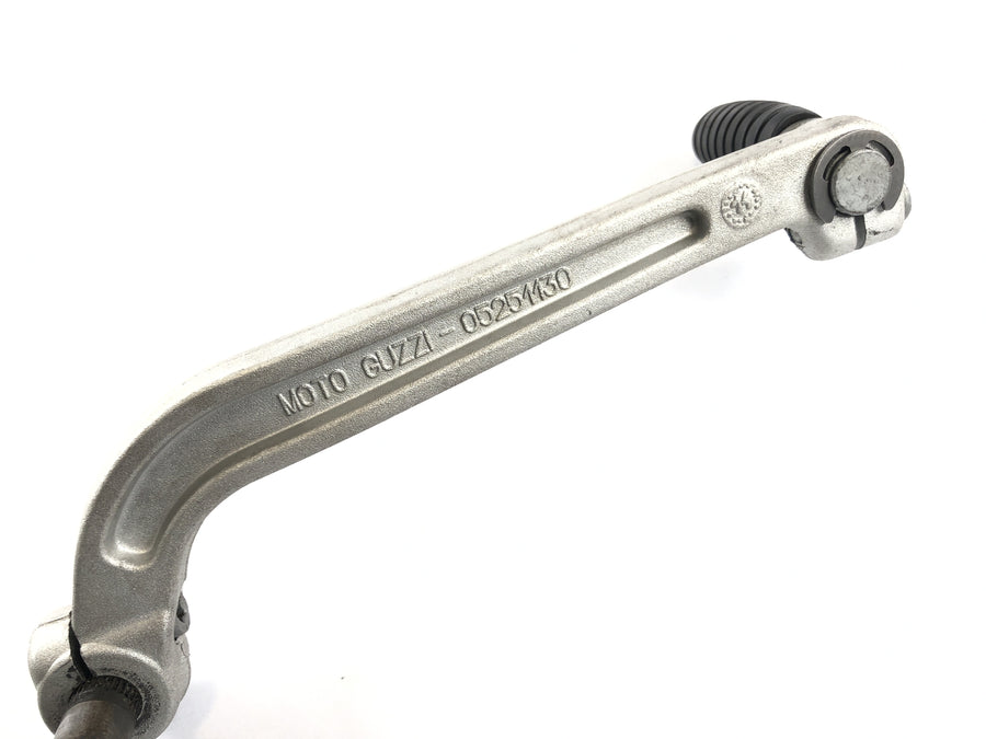 Moto Guzzi Norge 1200 [2006] - switching pedal with linkage