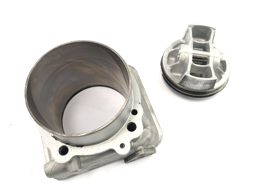 Ducati Monster S4R M4 [2004] - Cylinder with rear piston