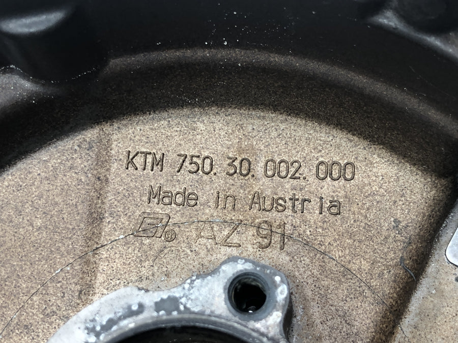 KTM Duke 690 A3 [2012] - Alternator cover engine cover generator cover left