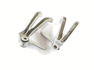 Honda CBR 900 RR SC33 [1996] - Passenger footrests, passenger footrests and holders - 0