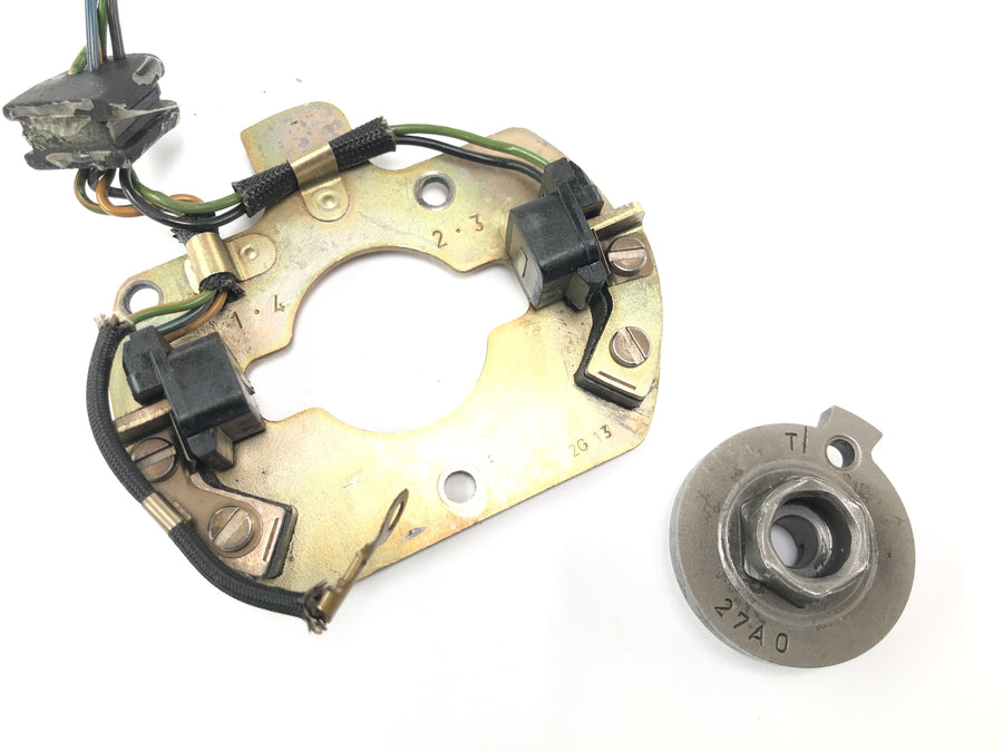 Suzuki GSX R 1100 GU74C [1987] - Pickup sensor plate pulse generator ignition sensor ignition