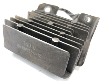 Suzuki DR 350 SK42B [1991] - Contrôleur de contrôle de charge du redresseur du régulateur de tension