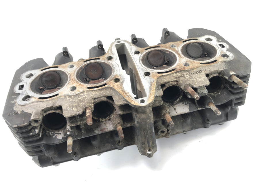 Kawasaki ZR7 ZR750F [1999] - cylinder head