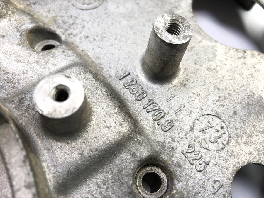 BMW R 60/5 [1973] - Capot avant du capot moteur