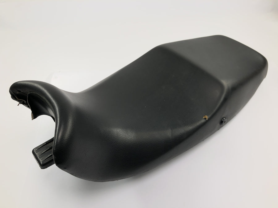 Triumph Daytona 900 T300D [1996] - Coussin de siège conducteur d'origine