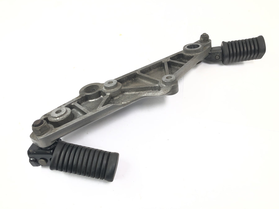 Kawasaki Z 1100 KZZ10A [1984] - footrest plate on the left with footrests