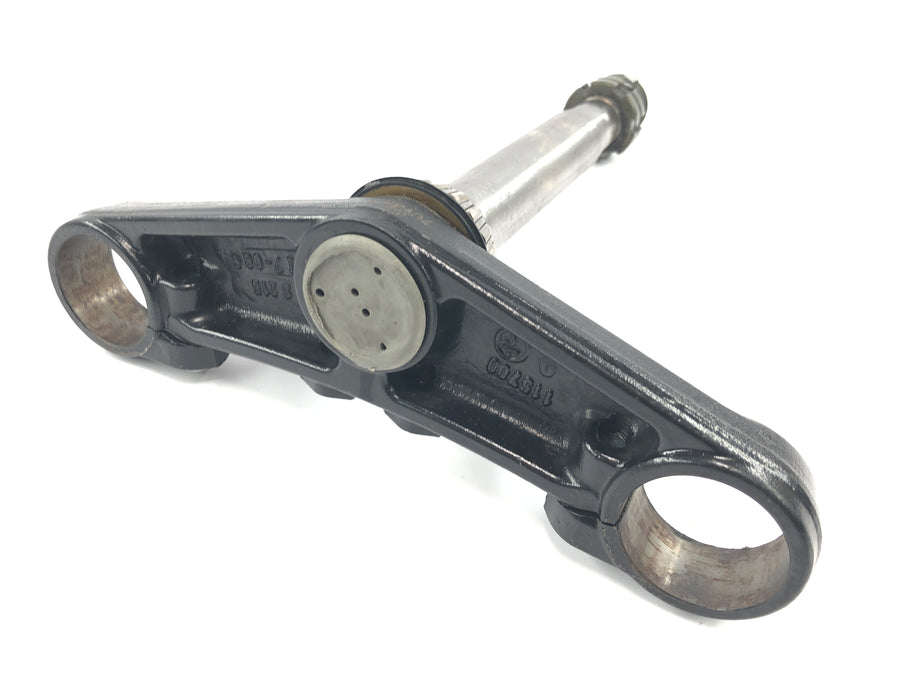 Yamaha MT 03 RM02 [2007] - Lower fork bridge, steering head clamp, steering head bridge at the front