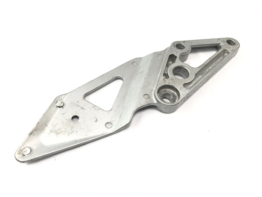 Suzuki GSX-R 1100 W GU75 C [1994] - Footrest holder left footrest holder
