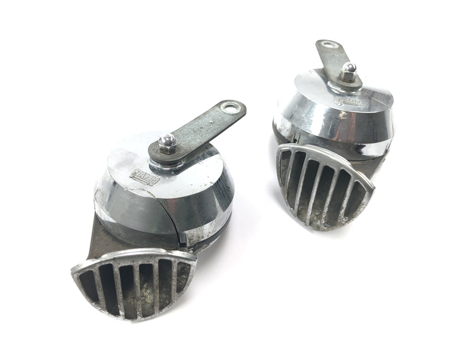 MOTO GUZZI CALIFORNIA 2 1000 VT [1982] - horn signal horn fanfare pair chrome