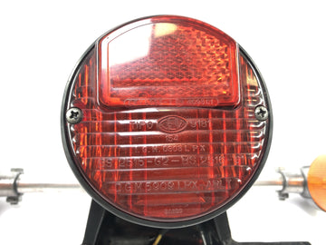 Moto Guzzi V7 Special [1971] - Rücklicht mit Blinkern und Kennzeichenaufnahme - 0
