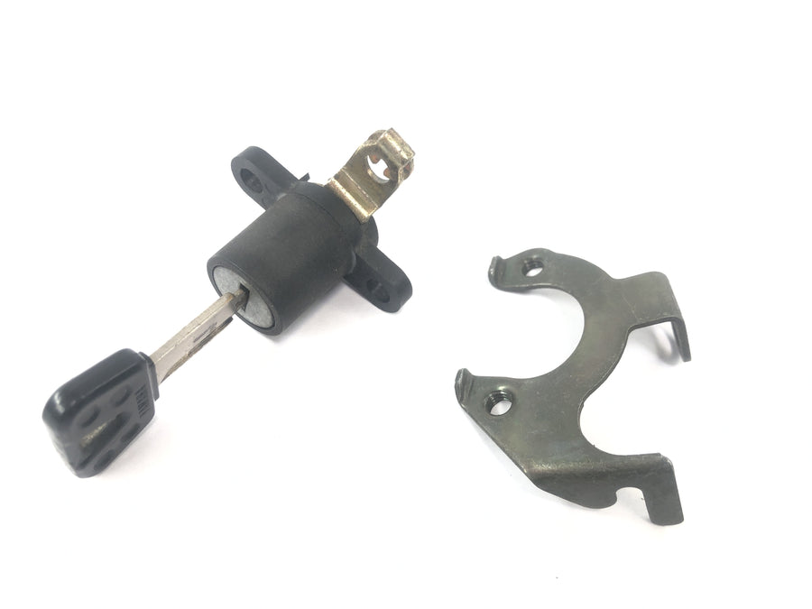 Yamaha YZF R1 RN01 [1998] - locksmith ignition lock