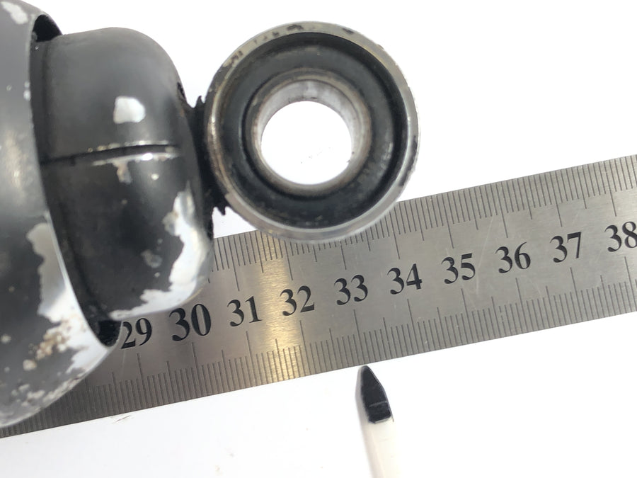 Yamaha contre Max 1200 2We [1996] - couple de jambes de printemps