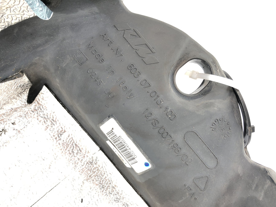 KTM 1050 Adventure [2017] - Tank Essence Tank Plastic