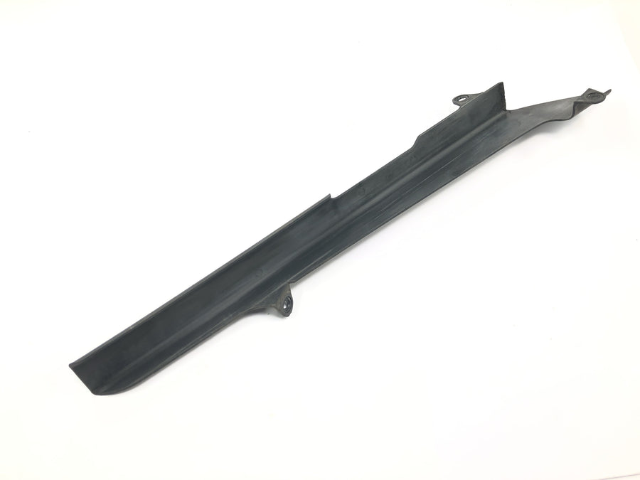 Yamaha YZF R1 RN04 [2001] - Carter de chaîne cache-chaîne plastique noir