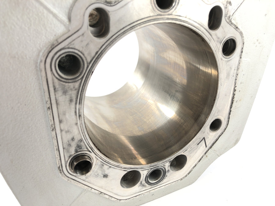 Moto Guzzi 1200 Sport [2007] - Cylinder with piston left