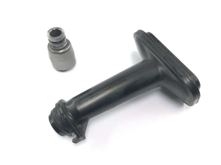 Honda CBR 1000 RR SC57 [2006] - Oil strainer with oil valve