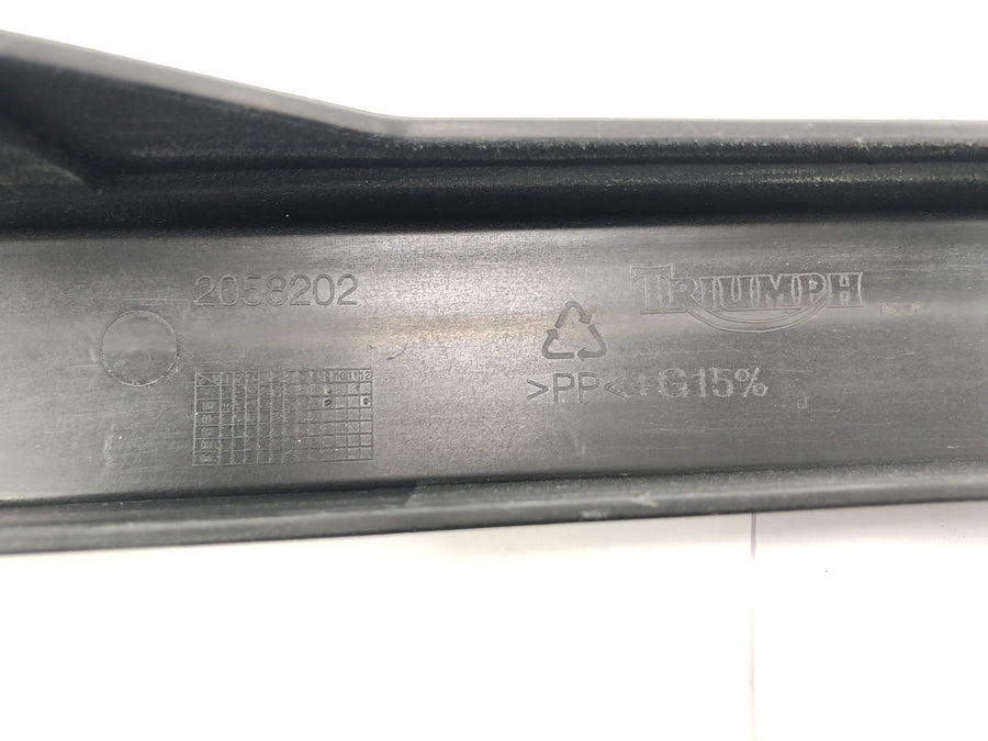 Triumph Daytona 955i T595N [2003] - Kettenschutz Hinterradschutzabdeckung