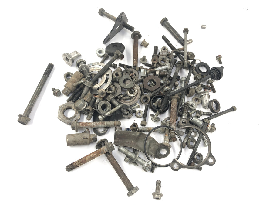 Yamaha TT 600 R DJ01 [1998] - screws residual parts are bundle