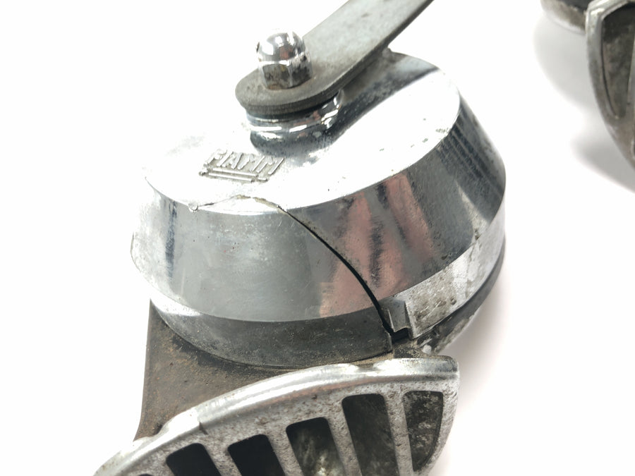MOTO GUZZI CALIFORNIA 2 1000 VT [1982] - horn signal horn fanfare pair chrome