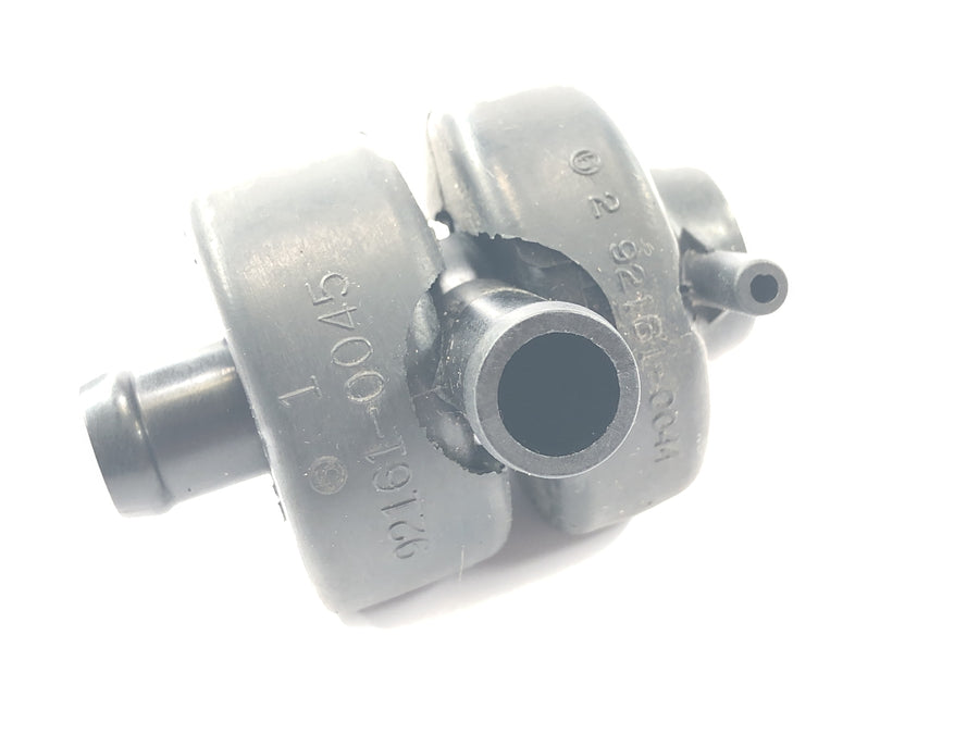 Kawasaki VN 1600 Classic VNT60A [2007] - Engine breather valve