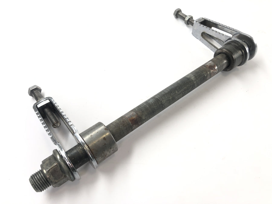 Honda XBR 500 PC15 [1989] - Hinterachse mit Kettenspanner