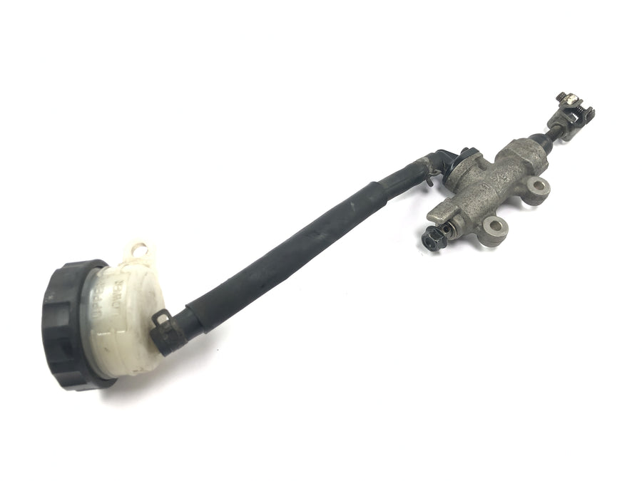 Honda CBR 900 RR Fireblade SC33 [2000] - rear brake pump rear brake cylinder