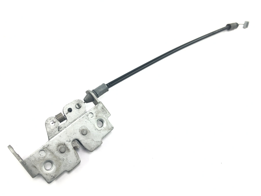 BMW C1 125 [2002] - Seat lock with Bowden cable