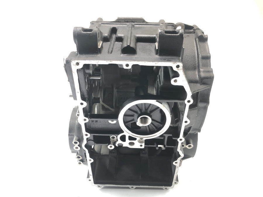 Triumph Daytona 900 T300 [1996] - Bloc moteur carter moteur avec pistons