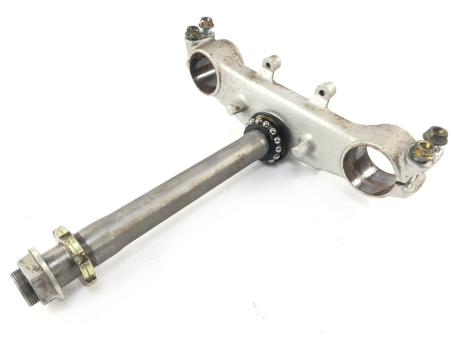 Honda NX 650 RD02 [1989] - fork bridge below