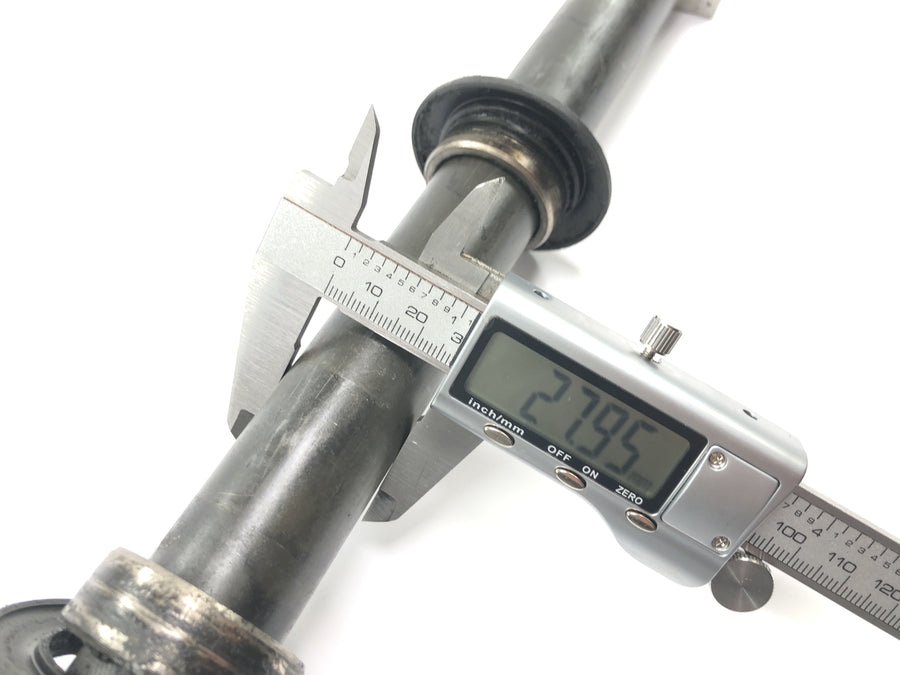 Yamaha YZF R1 RN04 [2001] - Rear axle rear wheel axle