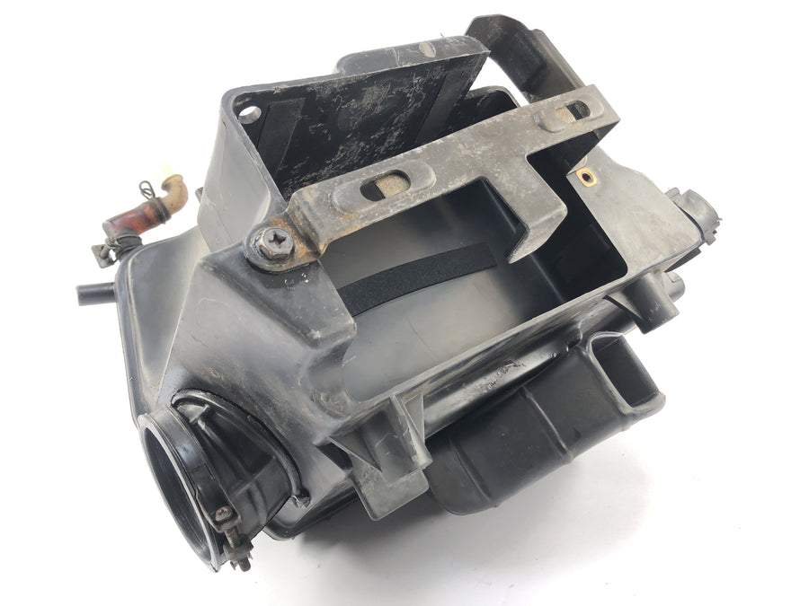 Honda NX 650 RD02 [1989] - Boîte à filtre à air de la boîte à air