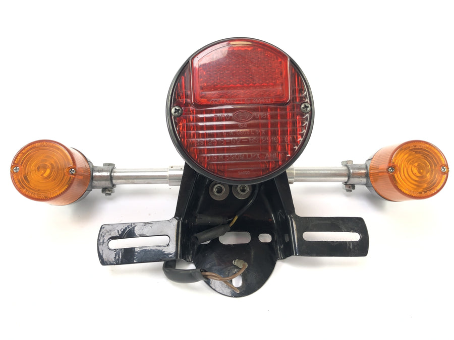 Moto Guzzi V7 Special [1971] - Rücklicht mit Blinkern und Kennzeichenaufnahme