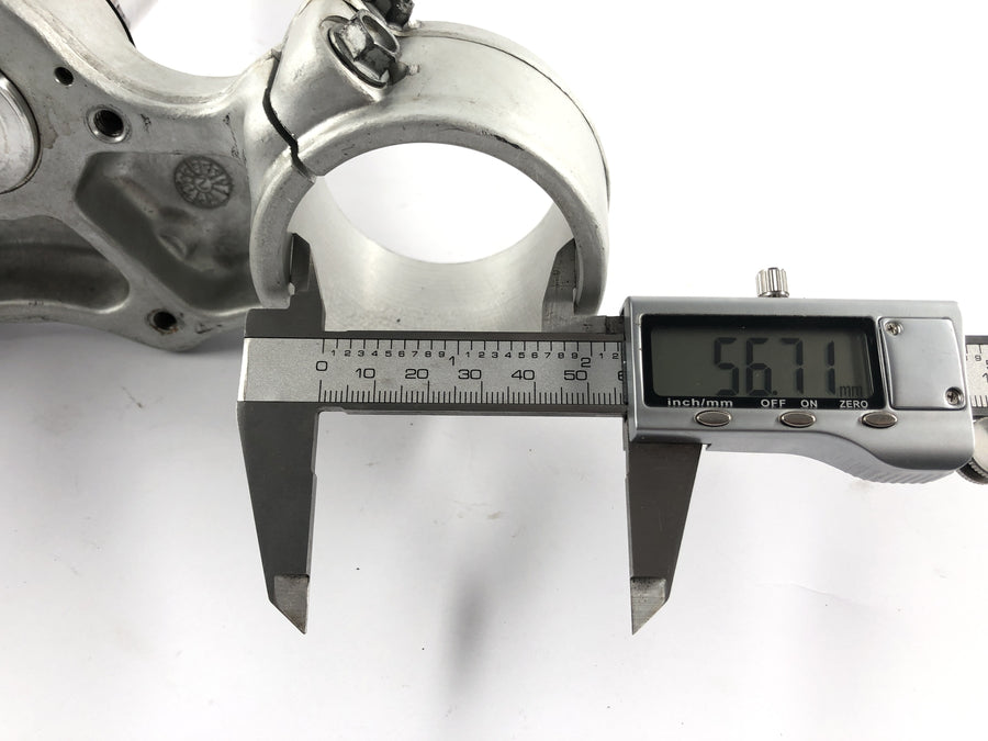 KTM LC4 640 [2003] - lower triple clamp