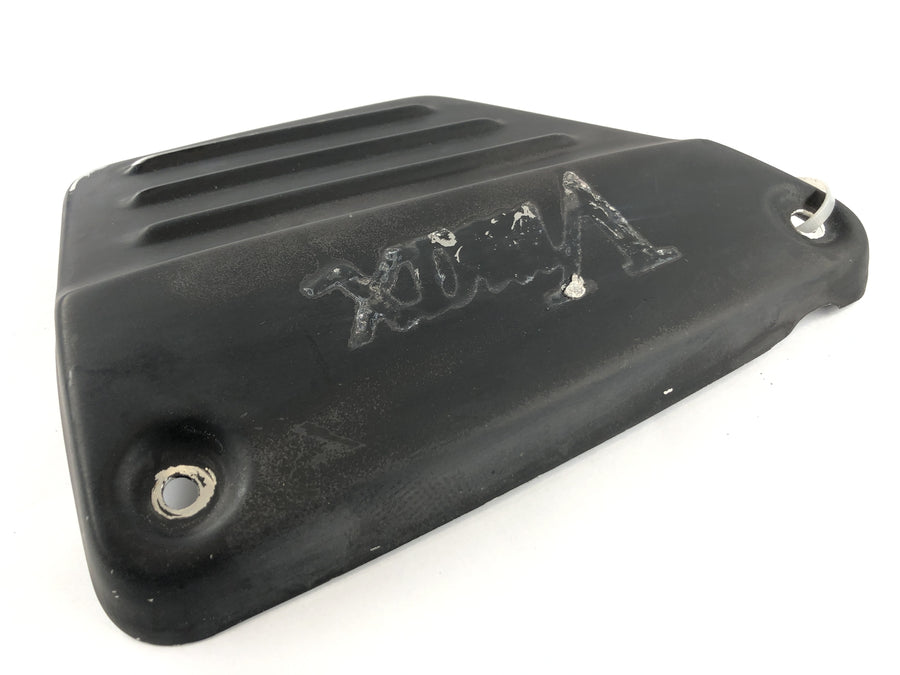 Yamaha contre Max 1200 2We [1996] - Couverture latérale à droite