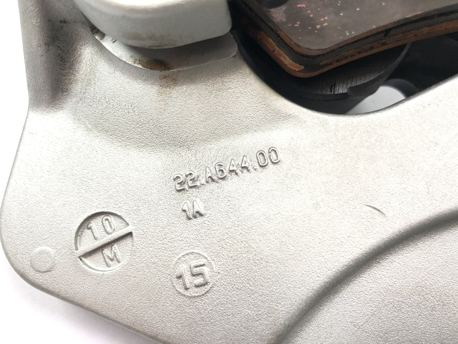KTM 1050 Adventure [2017] - brake caliper at the back with anchor plate