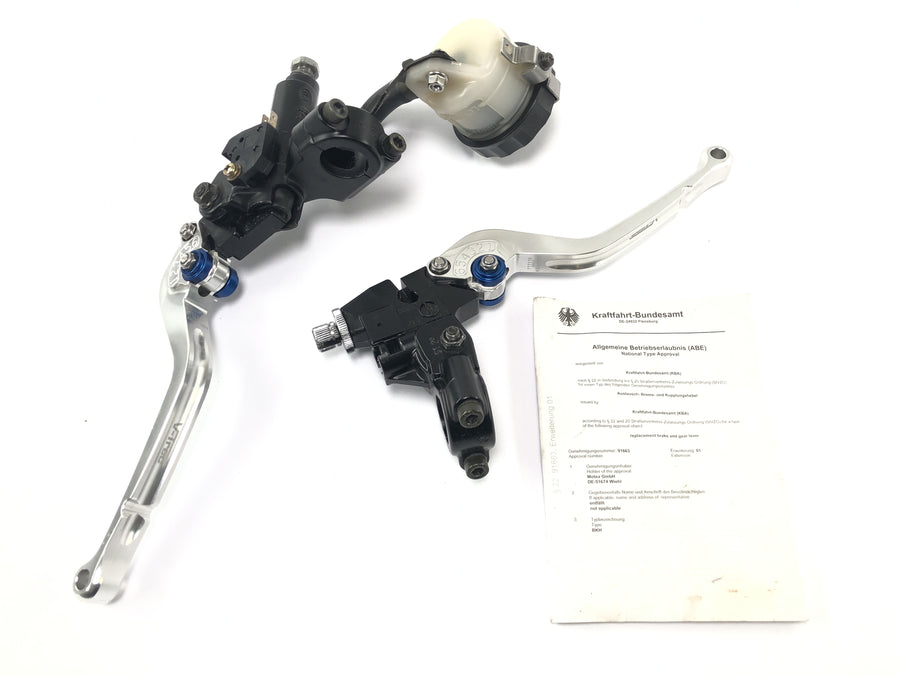 Triumph Sprint ST 1050 [2005] - Handbrake pump and clutch fitting with V Trec lever and ABE