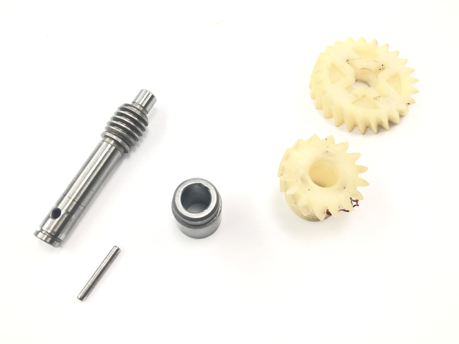 Yamaha DT 175 2K4 [1982] - Oil pump drive gears oil pump